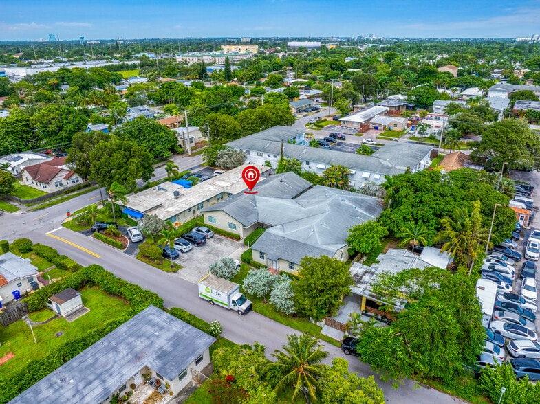 More Photos Of 1845 Garfield St, Hollywood Assisted Living For Sale