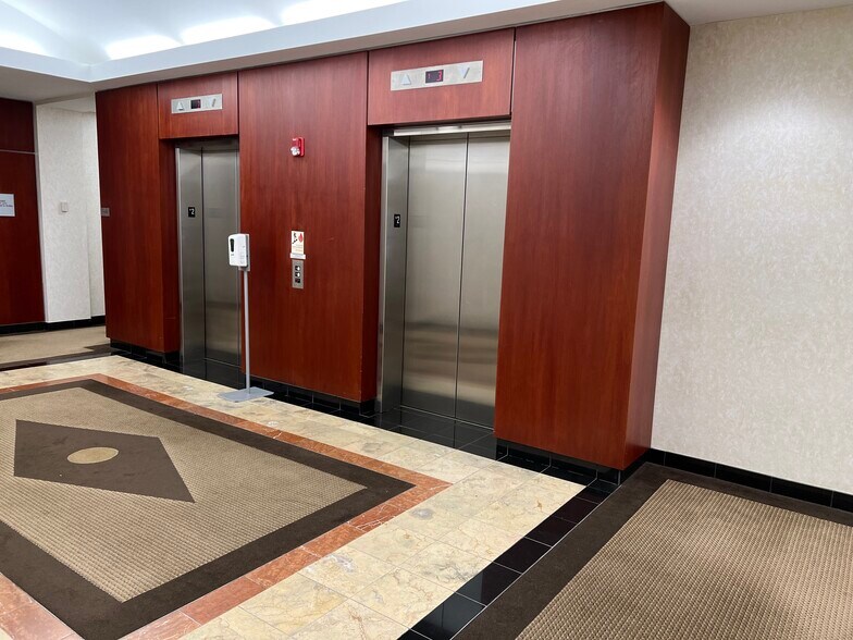 Primary Photo Of 12359 Sunrise Valley Dr, Reston Office For Lease