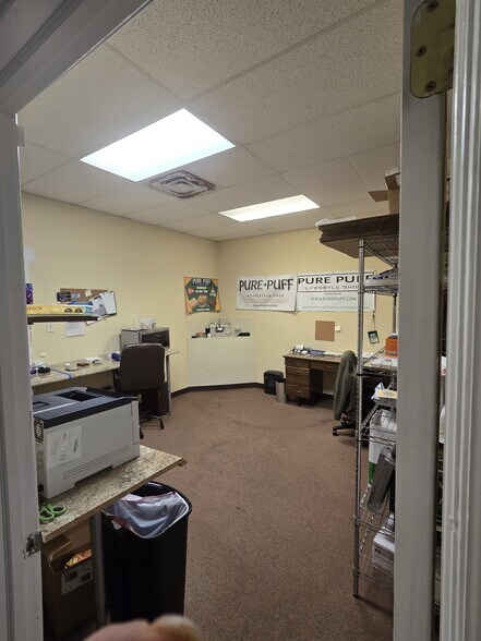 More Photos Of 20 S White Horse Pike, Somerdale Unknown For Lease