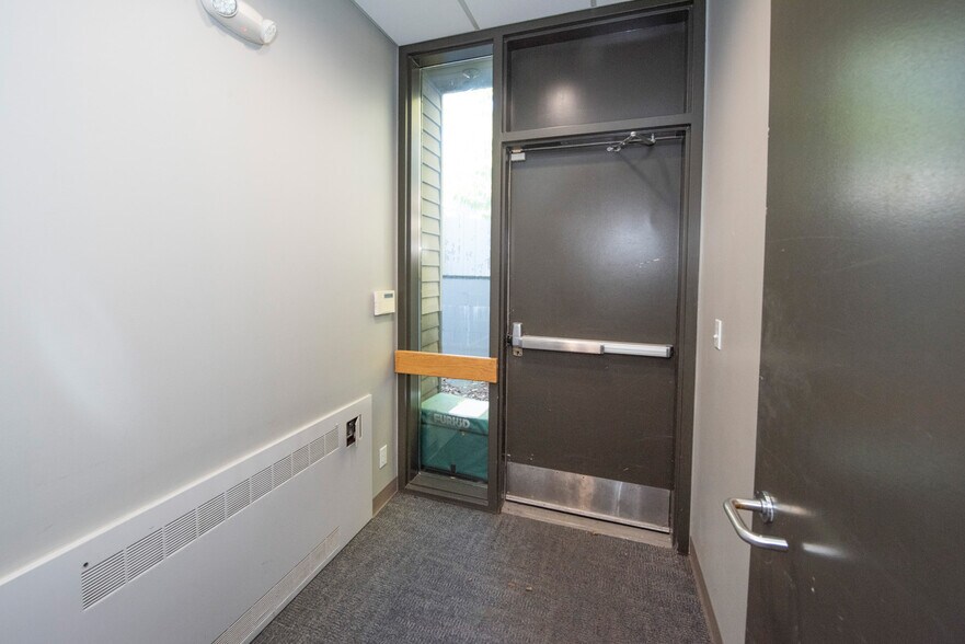More Photos Of 4361 Boniface Pky, Anchorage Healthcare For Sale