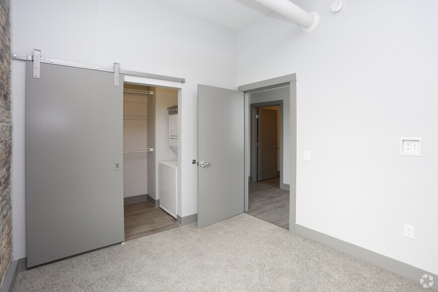 More Photos Of 285 Western Ave, Muskegon Apartments For Lease