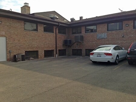 More Photos Of 6420 N California Ave, Chicago Coworking Space