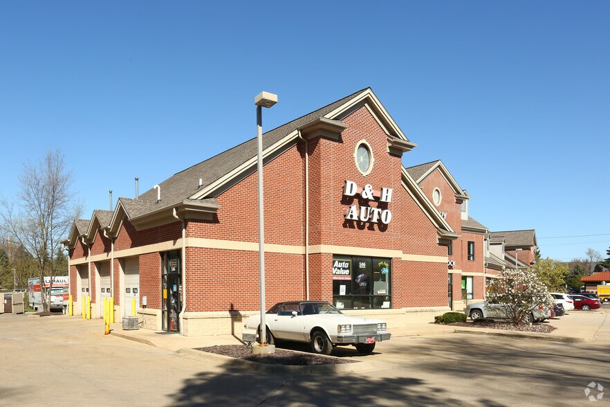 More Photos Of 506-522 E Grand River Ave, Brighton Freestanding For Lease