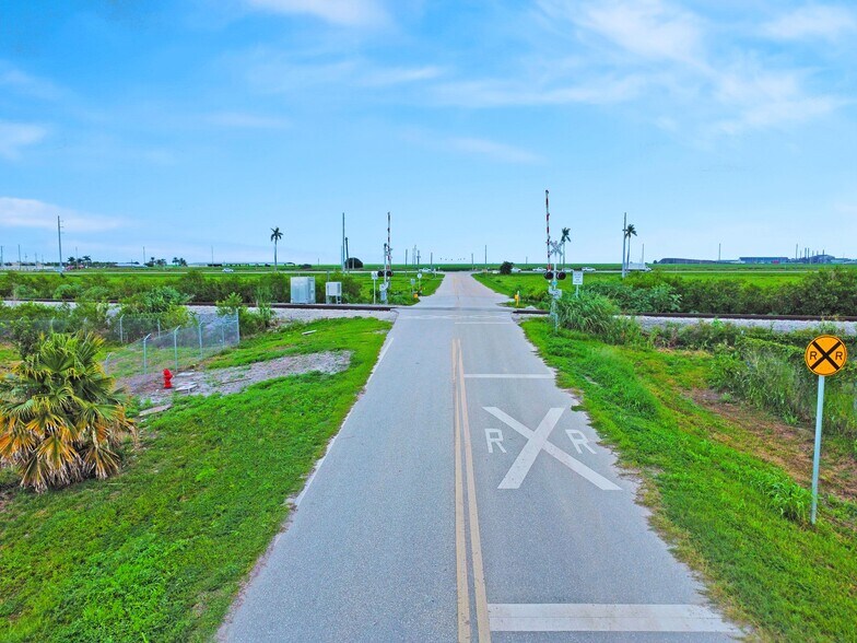 More Photos Of 500 Orange Avenue Cir, Belle Glade Land For Lease