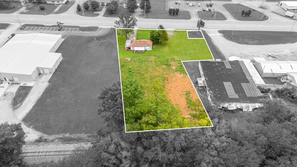 More Photos Of 309 N Military St, Loretto Land For Sale