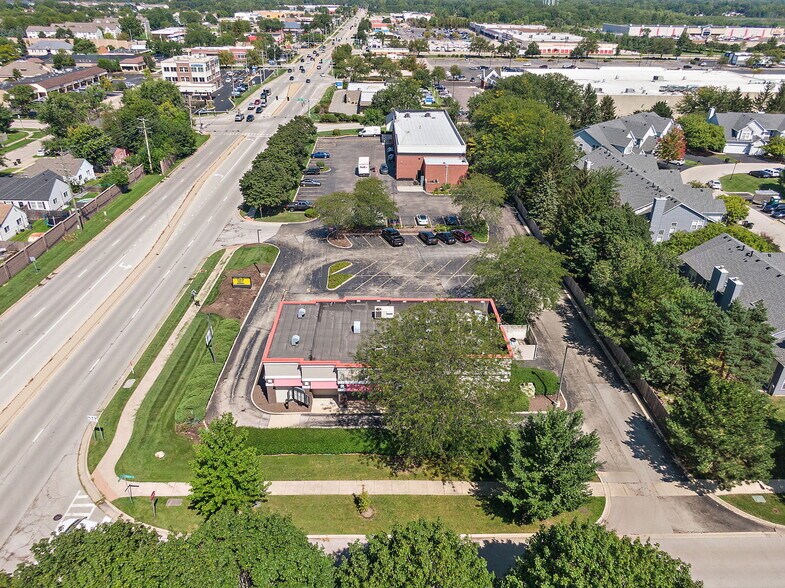 More Photos Of 240 Douglas Rd, Oswego Fast Food For Lease