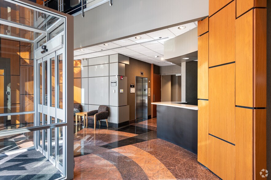 More Photos Of 32125 Solon Rd, Solon Office For Lease