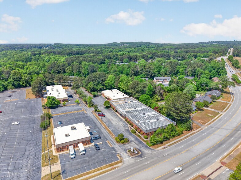 More Photos Of 3005 Lenora Church Rd, Snellville Office For Sale