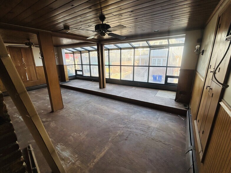 More Photos Of 936 Chalkstone Ave, Providence Storefront Retail Residential For Lease
