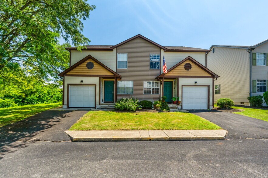 Primary Photo Of 4890 Princess Diana Ct, Hilliard Multifamily For Sale