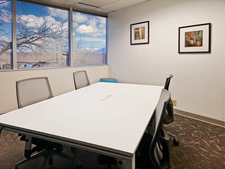 More Photos Of 9465 Counselors Row, Indianapolis Coworking Space