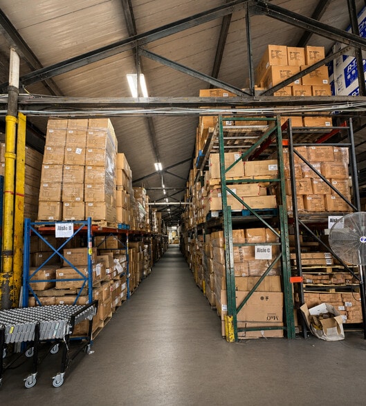 More Photos Of 745 Joyce Kilmer Ave, New Brunswick Warehouse For Lease