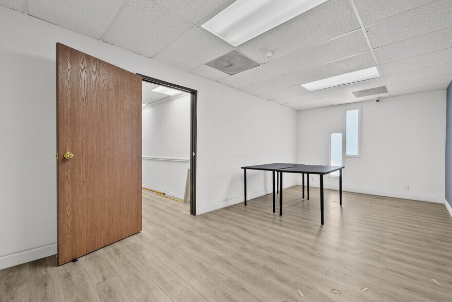 More Photos Of 13663 Prairie Ave, Hawthorne Office For Sale