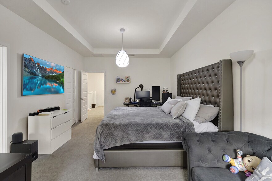 More Photos Of 15809 NW 91st Ct, Miami Lakes Specialty For Sale