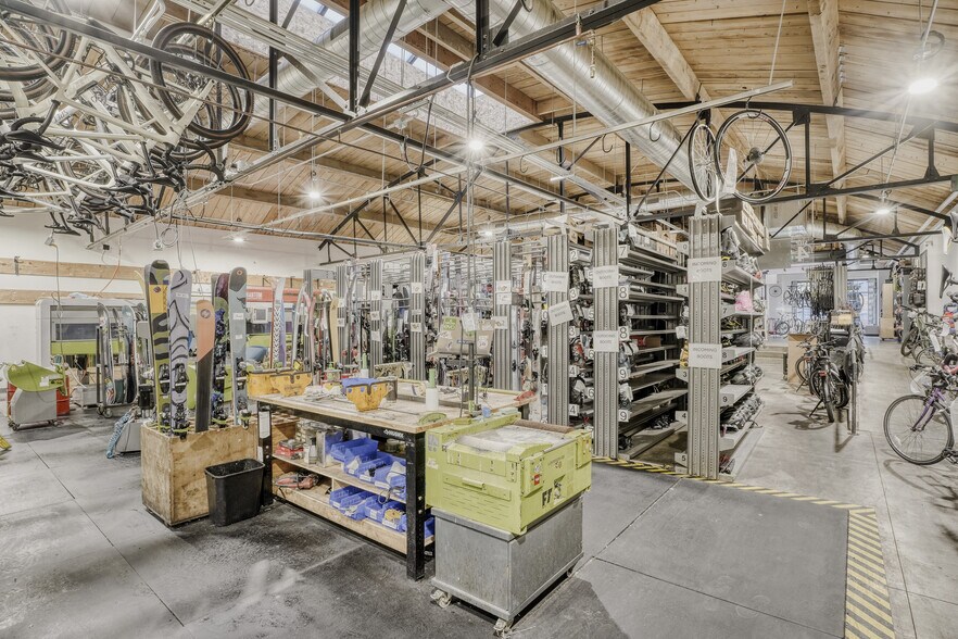 More Photos Of 845 Lincoln St, Denver Freestanding For Sale