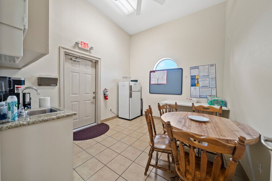 More Photos Of 26 Professional Park Dr, Webster Office For Sale