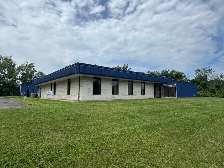 Primary Photo Of 35 Industrial Park Pl, Middletown Warehouse For Lease