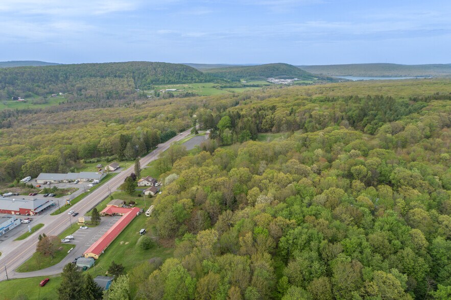 More Photos Of 17848 Garrett Hwy, Oakland Apartments For Sale