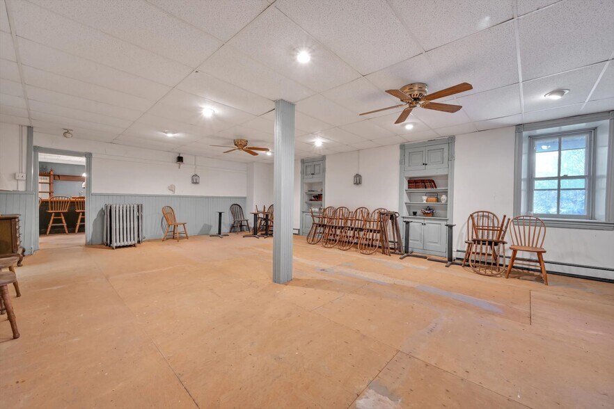 More Photos Of 349 Huffs Church Rd, Mertztown Restaurant For Sale