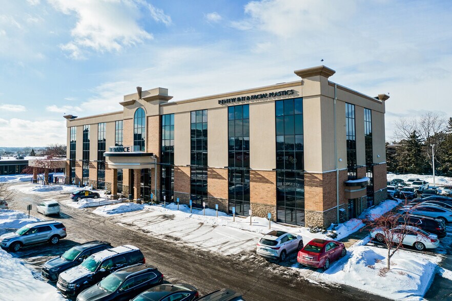 More Photos Of 7300 France Ave S, Edina Medical For Lease
