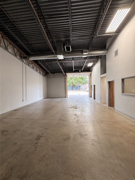 More Photos Of 10661 NE Nassau St, Blaine Warehouse For Lease