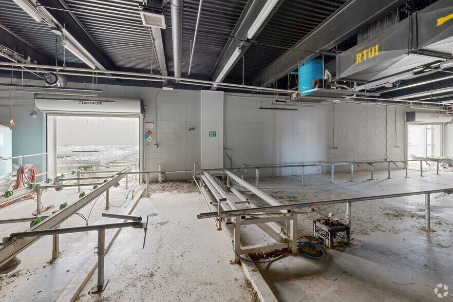 More Photos Of 5290 E 43rd Ave, Denver Warehouse For Sale