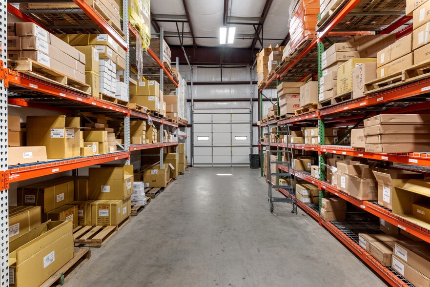 More Photos Of 129 Oakpark Dr, Mooresville Light Manufacturing For Lease