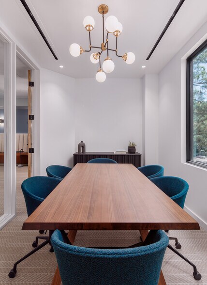 More Photos Of 2116 Bissonnet, Houston Loft Creative Space For Lease