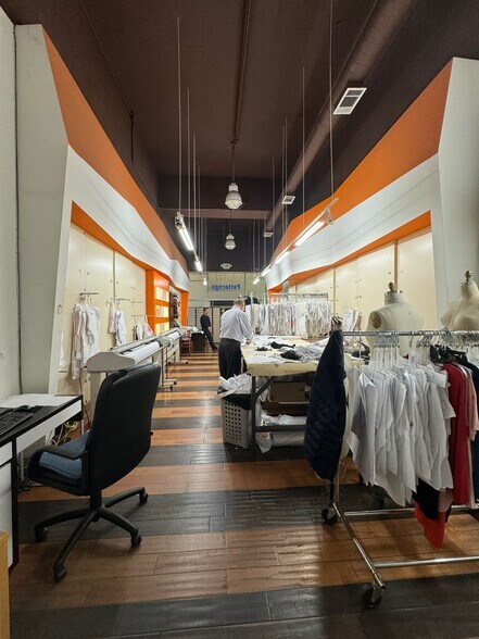 More Photos Of 1458 S San Pedro St, Los Angeles Freestanding For Sale
