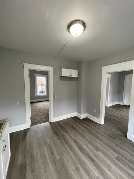 More Photos Of 1386 E 43rd St, Cleveland Specialty For Sale