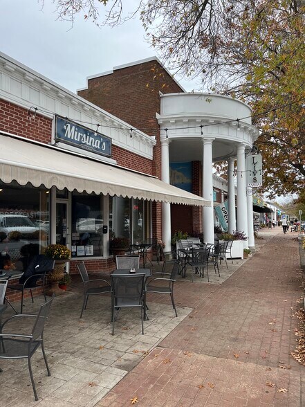 More Photos Of 162-170 Main St, Old Saybrook Storefront Retail Office For Lease