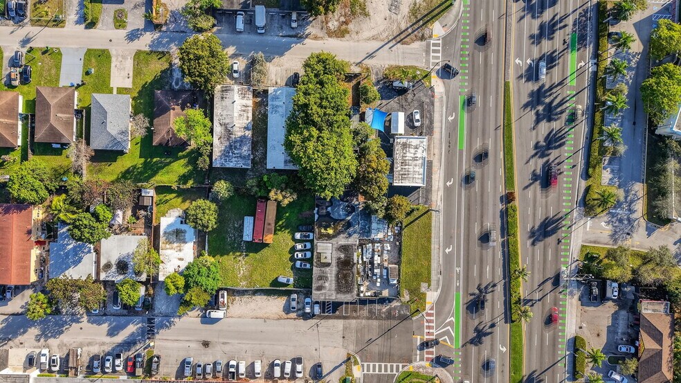 More Photos Of 3928 SW 12th Ct, Fort Lauderdale Manufacturing For Sale