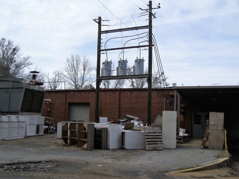 More Photos Of 2580 Highway 46, Heflin Warehouse For Lease