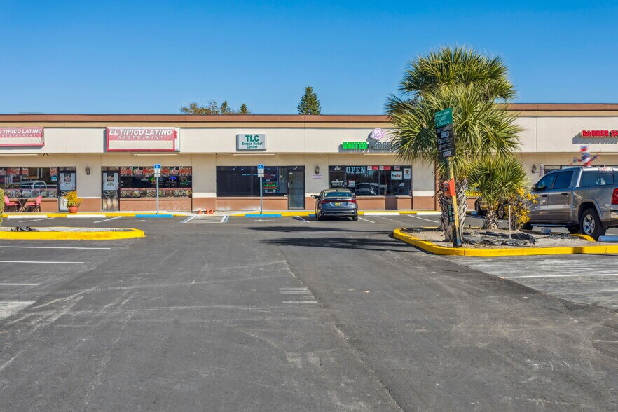 More Photos Of 1479-1499 Belcher Rd S, Clearwater Unknown For Lease