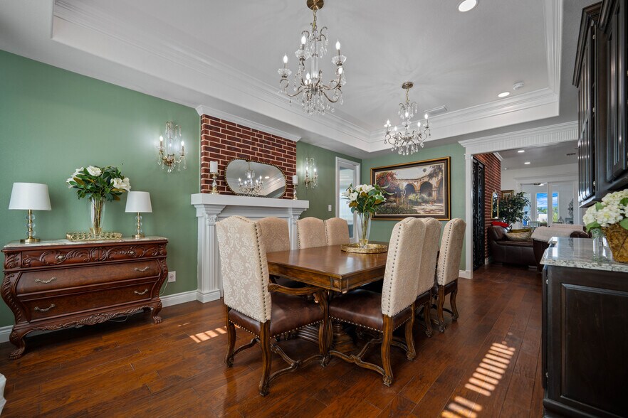 More Photos Of 741 County Road 159, Kenedy Flex For Sale