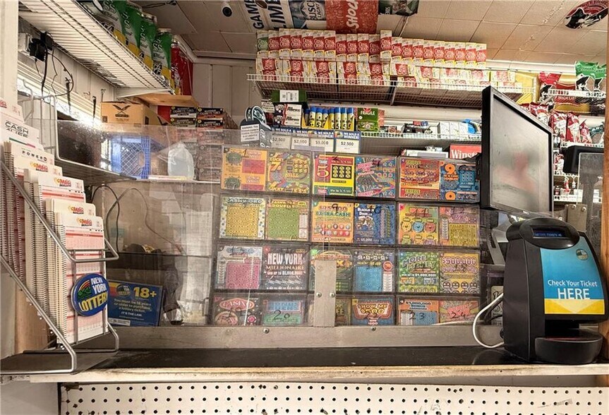 More Photos Of 406 Walnut St, Elmira Convenience Store For Sale