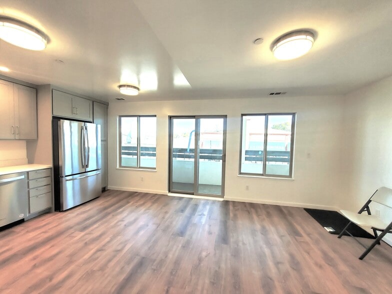 More Photos Of 40-46 37th Ave, San Mateo Storefront Retail Residential For Sale