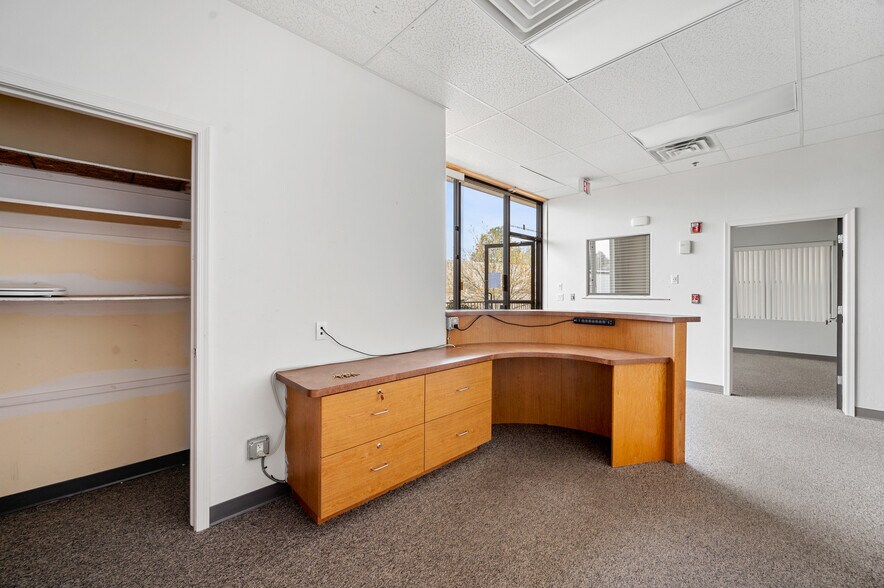 More Photos Of 371 Garden St, Prescott Storefront Retail Office For Sale