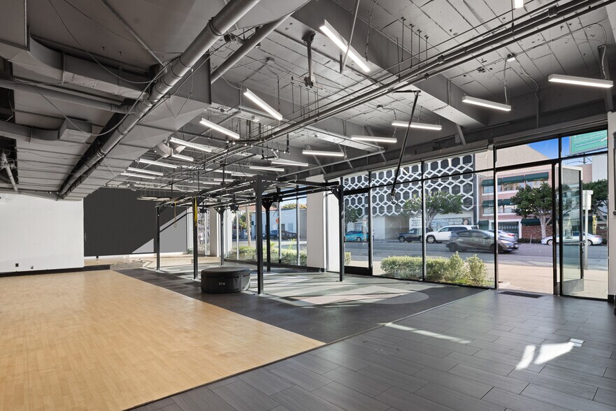 More Photos Of 6221 Wilshire Blvd, Los Angeles Medical For Lease