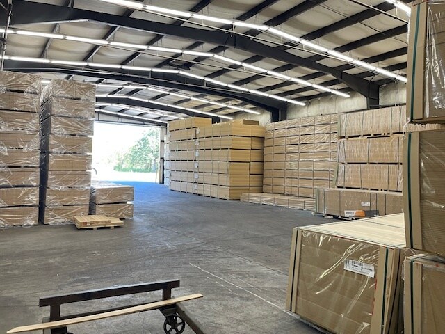 More Photos Of 1731 Industrial Way, Philomath Warehouse For Lease