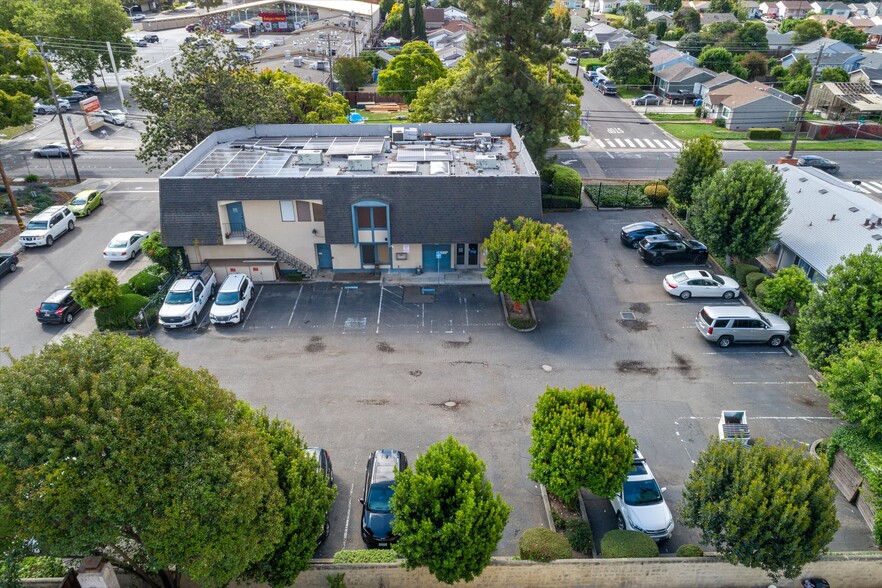 More Photos Of 1866 B St, Hayward Medical For Sale