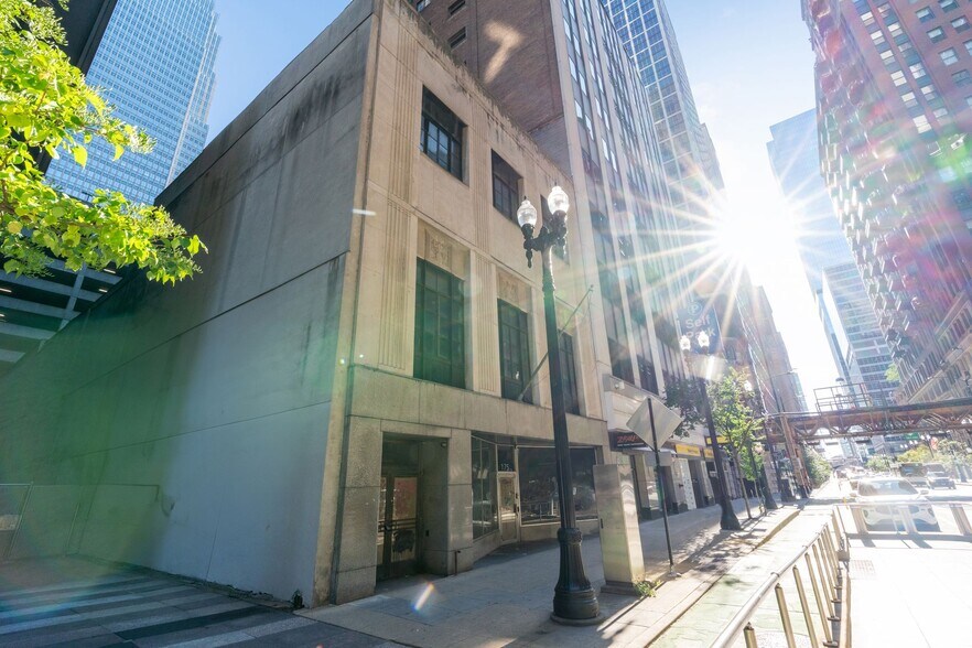 More Photos Of 175 W Washington St, Chicago Office For Sale