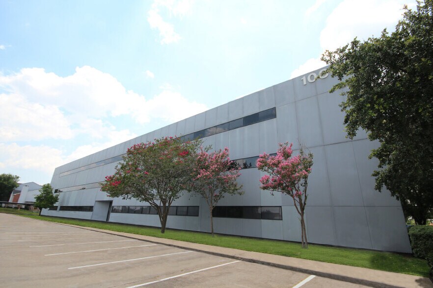 More Photos Of 10039 Bissonnet St, Houston Office For Lease