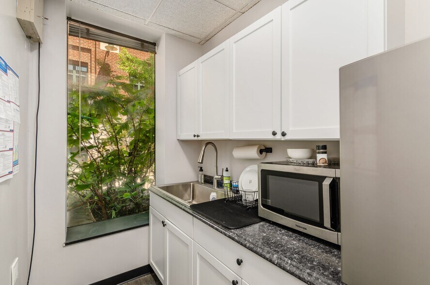 More Photos Of 503 S High St, Columbus Office For Lease