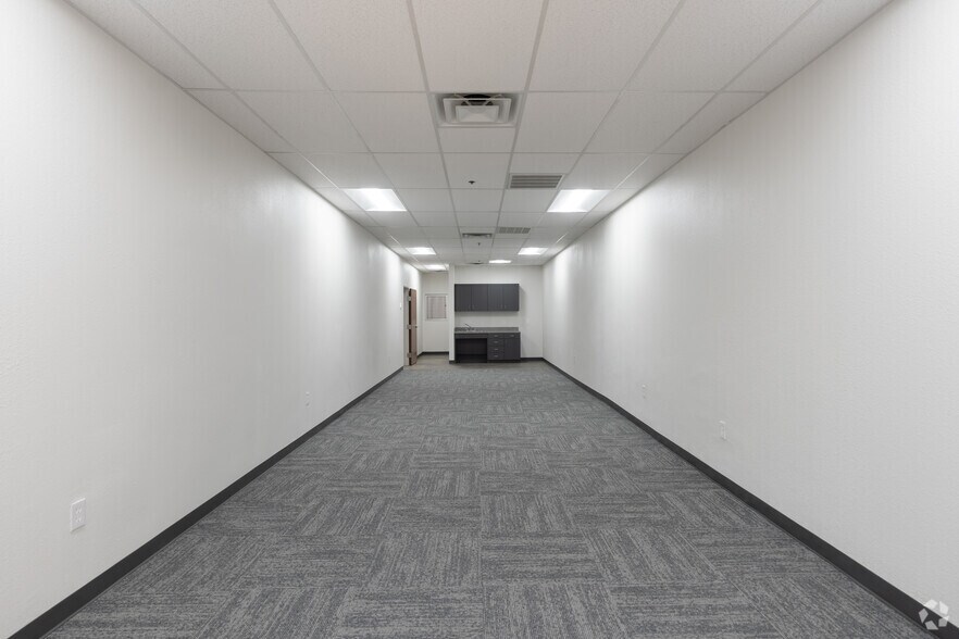 More Photos Of 756 Port America Pl, Grapevine Unknown For Lease