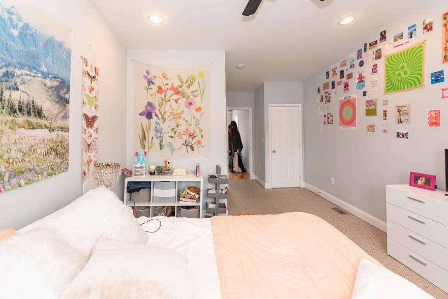 More Photos Of 1538 Light St, Baltimore Storefront Retail Residential For Sale