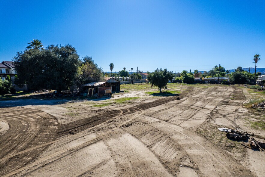 More Photos Of 831 W Lugonia Ave, Redlands Land For Sale