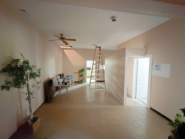 More Photos Of 1107 Spring St, Hot Springs Flex For Sale