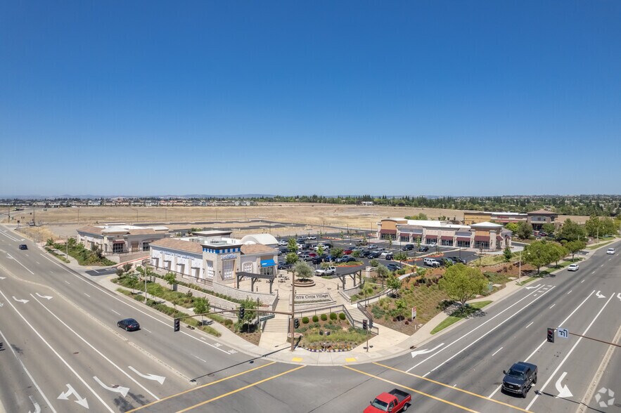 More Photos Of 620 Twelve Bridges Dr, Lincoln Unknown For Lease