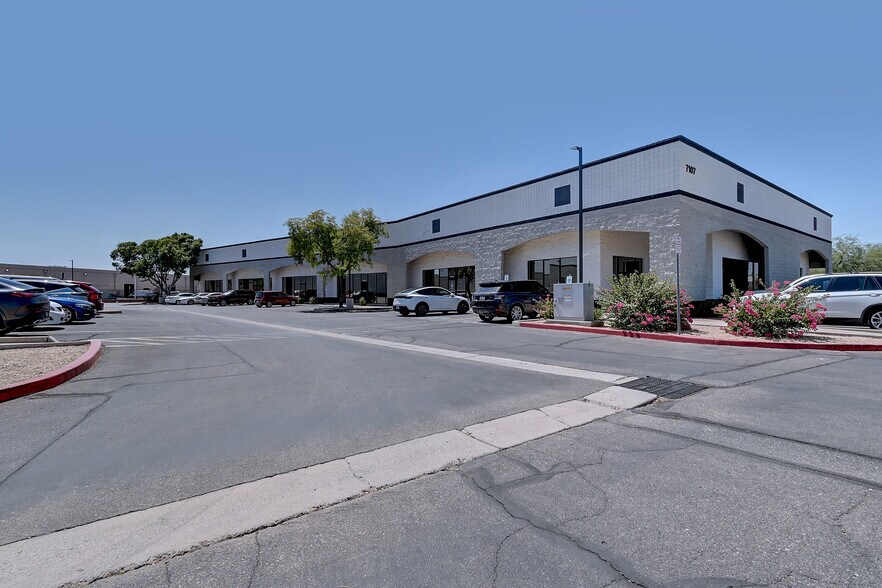 More Photos Of 7107 E Southern Ave, Mesa Warehouse For Lease